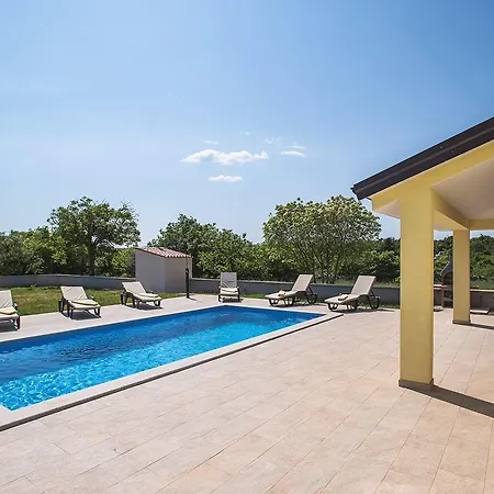 Fiorina Villa