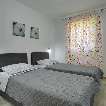 Fiorina Villa *